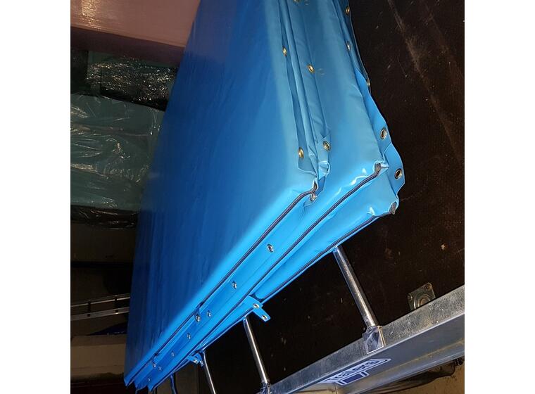 Polstring til aking, utfor, ski m.m 100 x100 x 5cm 