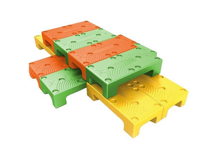 Vesistepperi Puzzle Step oranssi Voidaan pinota päällekkäin imukupeilla 