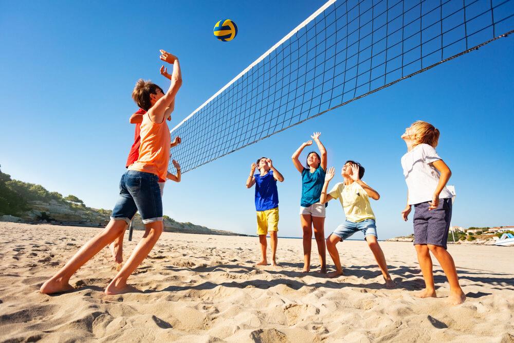 Can Boys Play Volleyball In Middle School