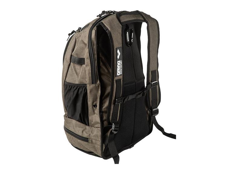 Arena Fastpack 2.2 Vihreä farkku 40 L Varustereppu uintivarusteille