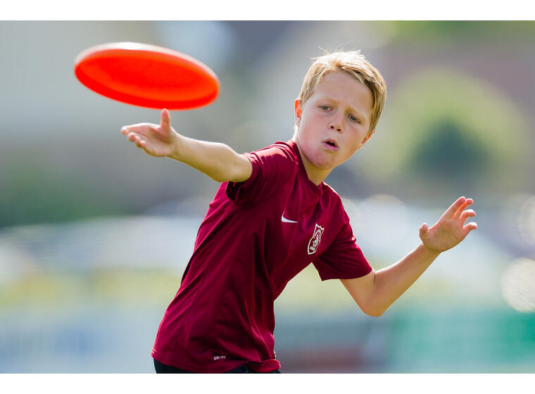 KanJam® Frisbeepeli | 4 henkilöä Aktiviteetti kouluun ja vapaa-aikaan 