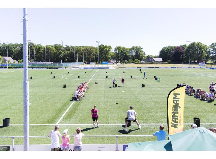 KanJam® Frisbeepeli | 4 henkilöä Aktiviteetti kouluun ja vapaa-aikaan 