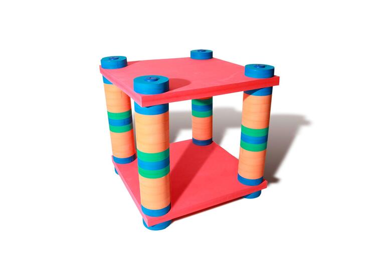 Laftet hus Mål: 98x98x99 cm 