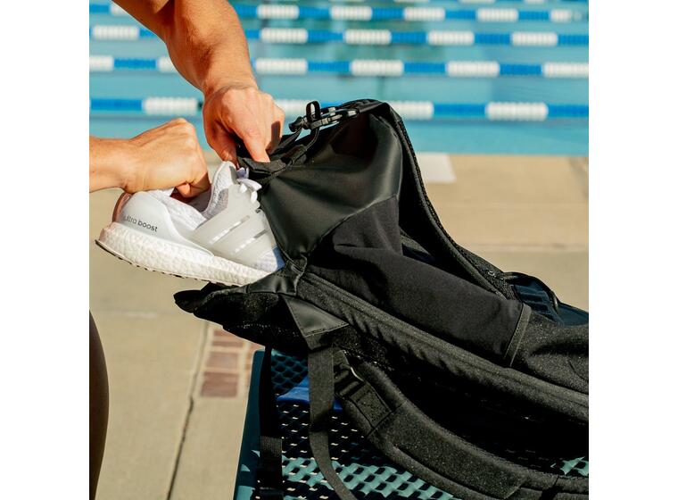 Finis | Rival Swim Reppu 32 l | Musta 