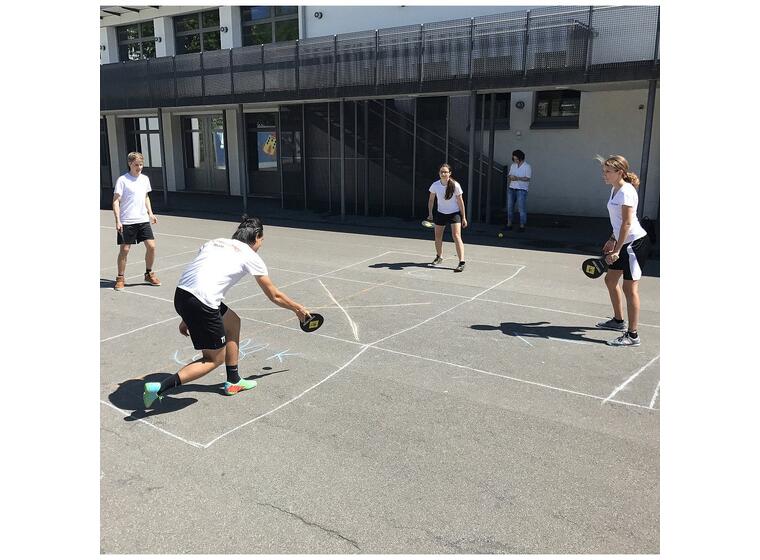 Street Racket | Pelisetti kahdelle Uusi hauska mailapeli 