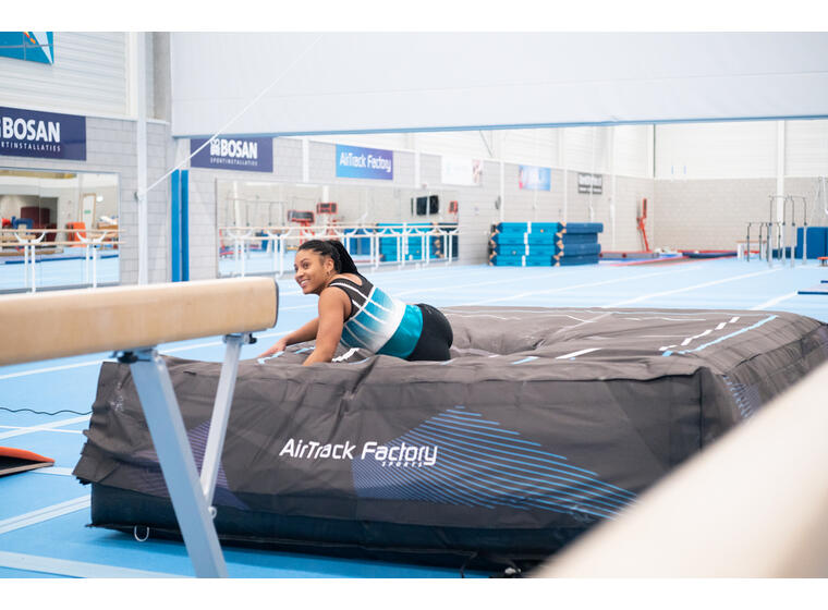 AirTrack | Alastulopatja Airbag S Ilmatäytteinen | 400 x 250 x 70 cm 