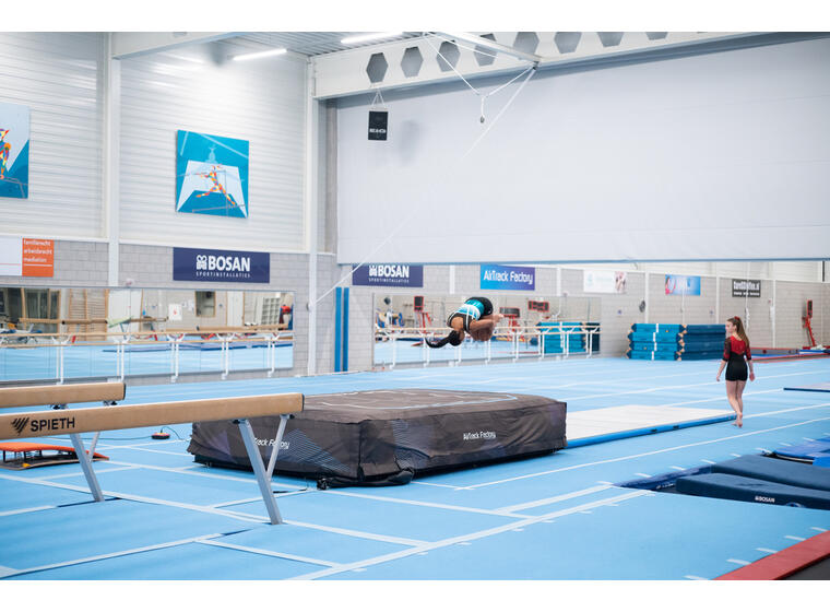 AirTrack | Alastulopatja Airbag S Ilmatäytteinen | 400 x 250 x 70 cm 