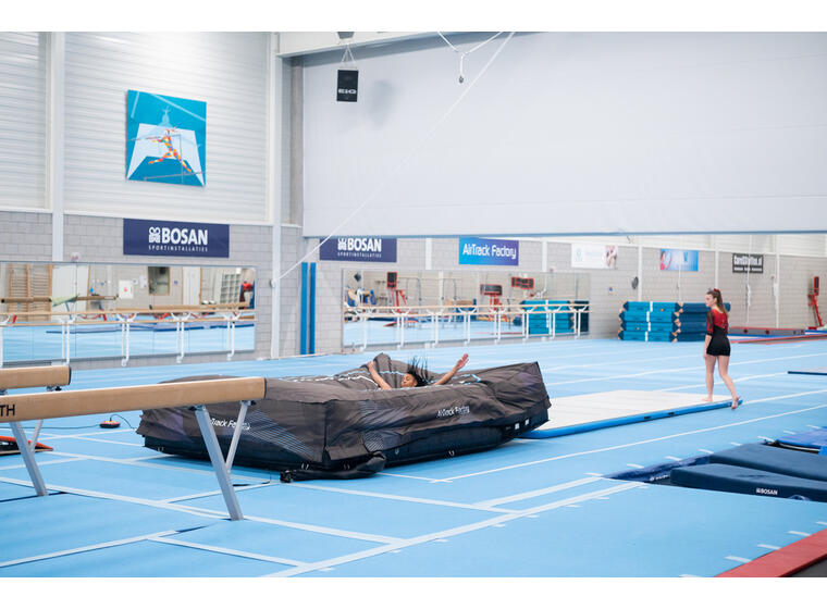 AirTrack | Alastulopatja Airbag S Ilmatäytteinen | 400 x 250 x 70 cm 