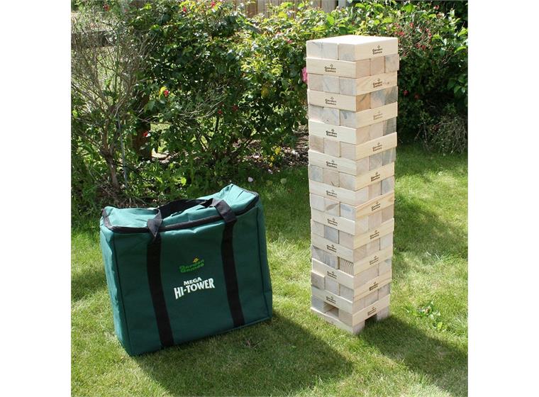 Jenga jättikoko - Huojuva torni Männystä valmistetut jättipalat