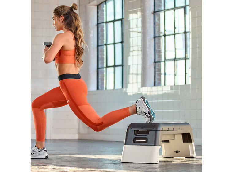 Reebok Stepkasse  ( Farge = Svart/Hvit ) 