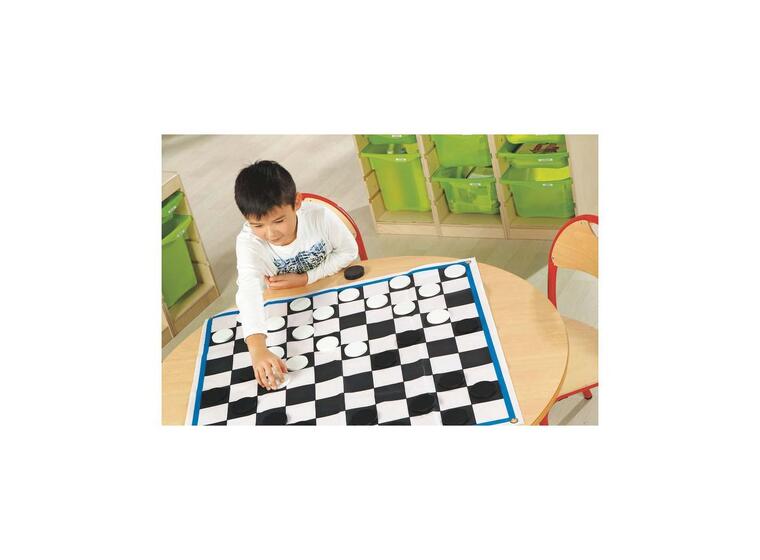 GIANT DRAUGHTS GAME 