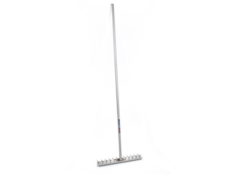 rake with scraper for jump pit 