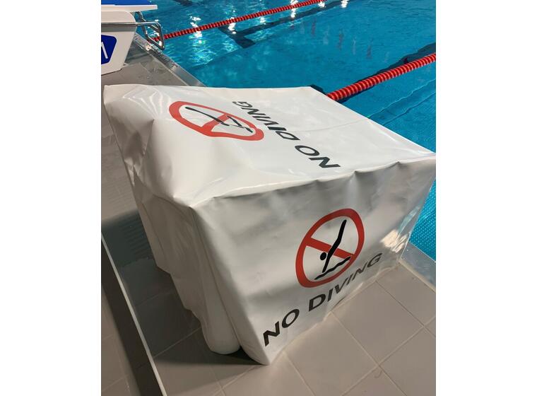Suojapeite | Lähtötelineille Tekstillä: No diving 
