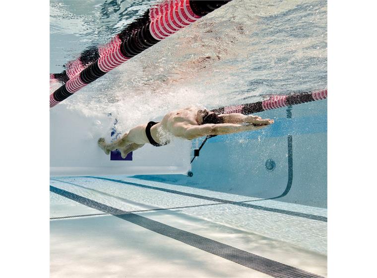 Finis Turnmaster Pro 205 cm Jakaa altaan kätevästi ja nopeasti osiis