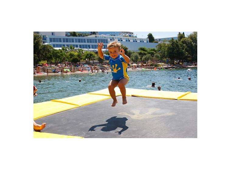 Wibit Trampoline 2 Vanntrampoline - Hopp så høyt du kan! 