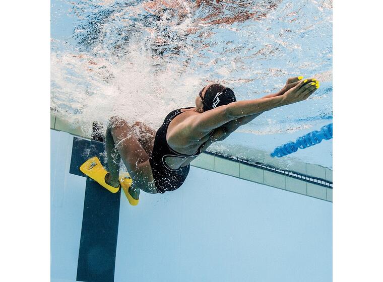FINIS Zoomers Gold Size G 