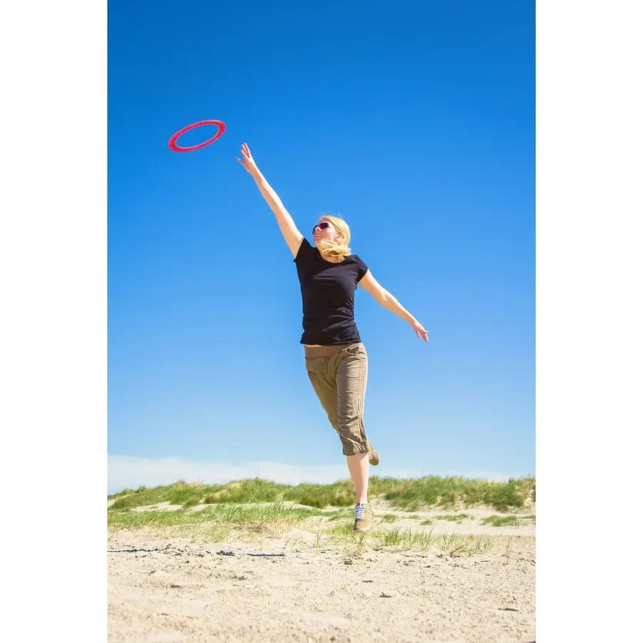Frisbee Aerobie  Pro 33 cm Lentää uskomattoman pitkälle 