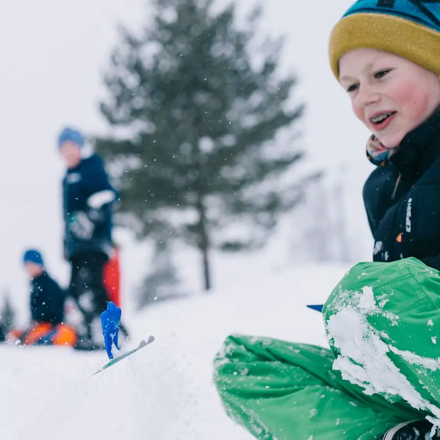 Mäkihyppääjä (10 kpl) Perinteinen talvilelu 