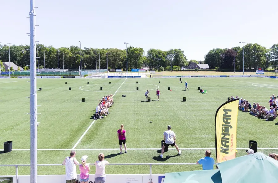 KanJam® Frisbeepeli | 4 henkilöä Aktiviteetti kouluun ja vapaa-aikaan 
