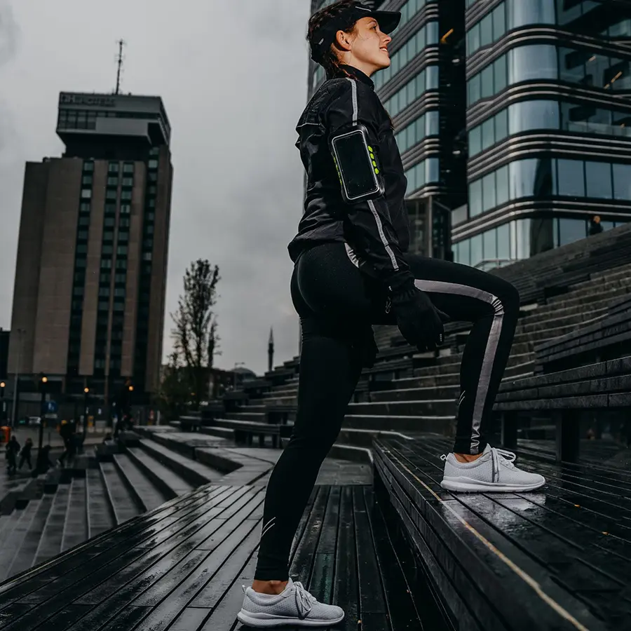 Puhelimen Käsivarsikotelo Musta | Unisex 