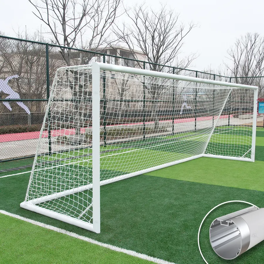 Klubben | Jalkapallomaali 7,32 x 2,44 m | 360° kääntyvät pyörät 