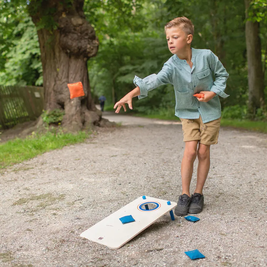 Cornhole Heittopeli-setti Hernepussit sekä heittolaudat 