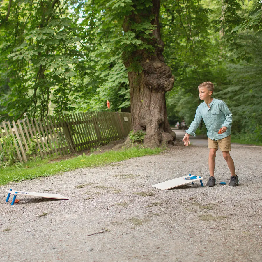 Cornhole Heittopeli-setti Hernepussit sekä heittolaudat 