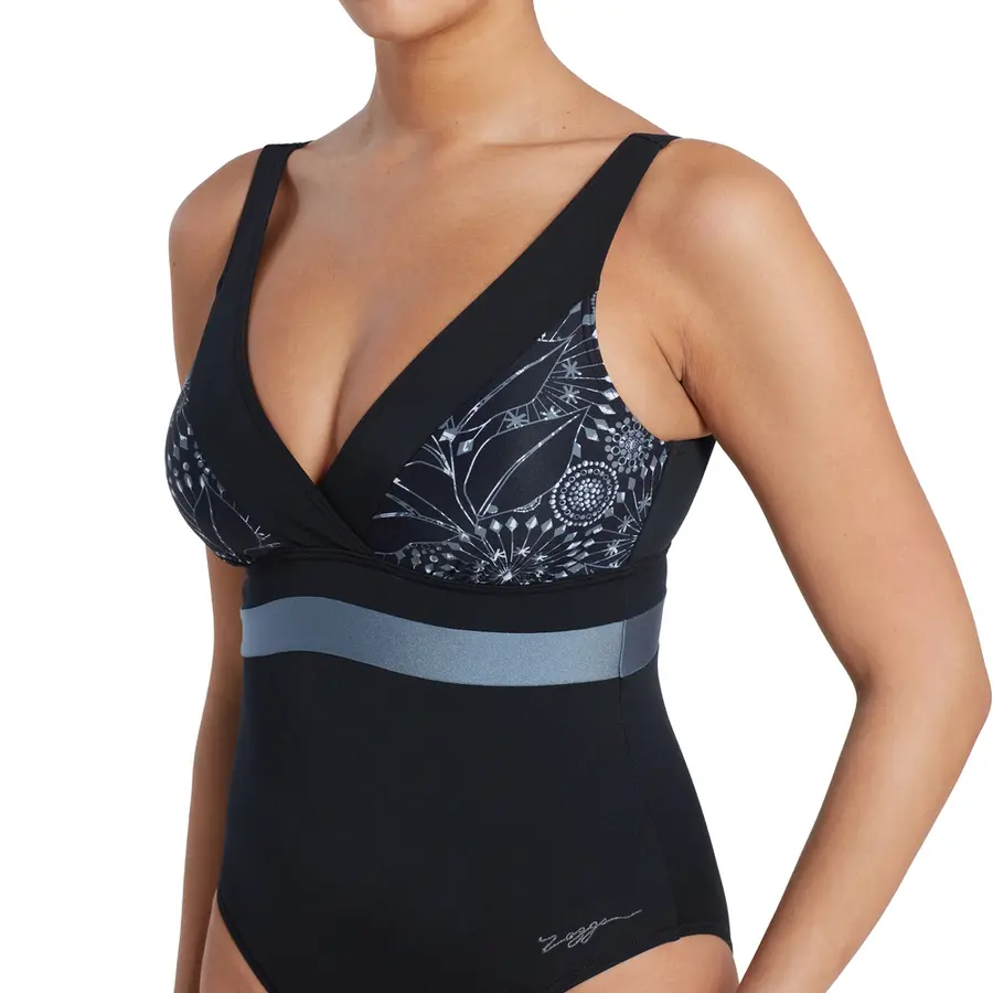Stellar Square Back Badedrakt EU34 Zoggs | Svart/Flerfarget | Ecolast+ 