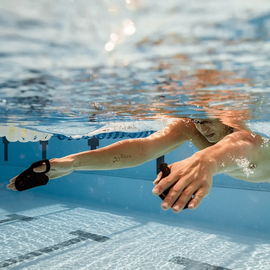 FINIS - Instinct Sculling lättärit Ergonominen muotoilu 
