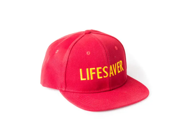 Uinninvalvojan Lippis LIFESAVER-tekstillä 